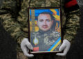 В Ужгороді попрощалися із полеглим 33-річним захисником України Михайлом Шипом