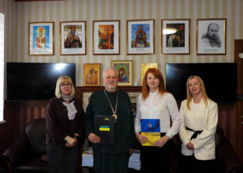 Підписано договір про співпрацю між Карпатським університетом імені Августина Волошина та Закарпатським обласним управлінням Державного ощадного банку