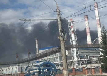 Дрони атакували завод у російському Башкортостані, який виробляє авіапальне