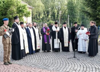 Представники духовенства Мукачівсько-Карпатської єпархії ПЦУ взяли участь в екуменічній панахиді з нагоди Дня пам’яті та перемоги над нацизмом у Другій світовій війні