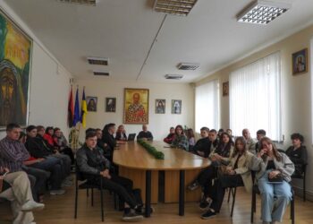 В Ужгородському гуманітарно-економічному коледжі КаУ ім. Августина Волошина відбулася відкрита лекція професора Антоніни Вчорашньої, присвячена Василю Стусу