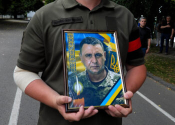 В Ужгороді попрощалися із 45-річним захисником України Сергієм Михайленком