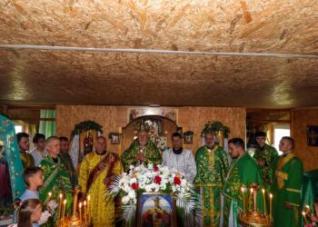 Керуючий Мукачівсько-Карпатською єпархією єпископ Віктор Бедь після дияконської хіротонії призначив диякона Костянтина Туру священнослужителем парафій у місті Берегове та селі Бене