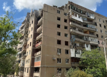 Росіяни скинули три авіабомби на багатоповерхівки в Дружківці: 5 потерпілих