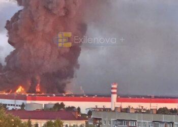 У росії заявили про понад 400 дронів, які вночі летіли на Московську область. Там знову горить об'єкт Wildberries