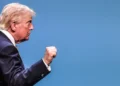 Трамп розгорнув масштабну кампанію для придушення свободи преси в США — NYT