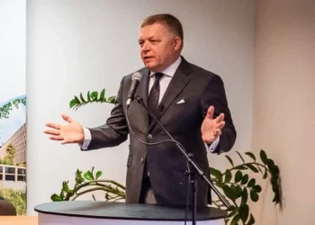 Не хочу війни “через якусь 5 статтю” НАТО: Фіцо відмовився захищатися у разі нападу Росії