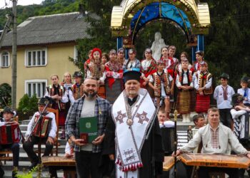 Генеральний директор санаторію «Гірська Тиса», підприємець Олександр Шаталов, удостоєний медалі святого Володимира Великого за благодійну допомогу у встановленні пам’ятного Хреста на честь Лицарів Карпатської України в селі Кваси