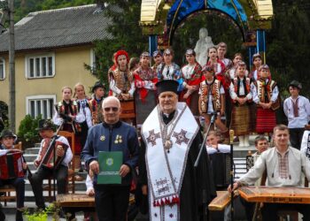 Борець за незалежність України у ХХ столітті Степан Ковбаснюк удостоєний Подяки за участь у встановленні пам’ятного Хреста на честь Лицарів Карпатської України в селі Кваси