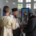 Єпископ Мукачівський і Карпатський Віктор Бедь привітав Людмилу Попович, хористку церковного хору Свято-Петро-Павлівської парафії у селі Лазещина, із 70-річчям від дня народження